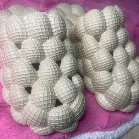 Cloud slides - Picture 1 of 3